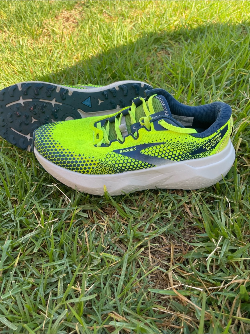 Brooks High-Vis Green and Navy Road Running Shoes